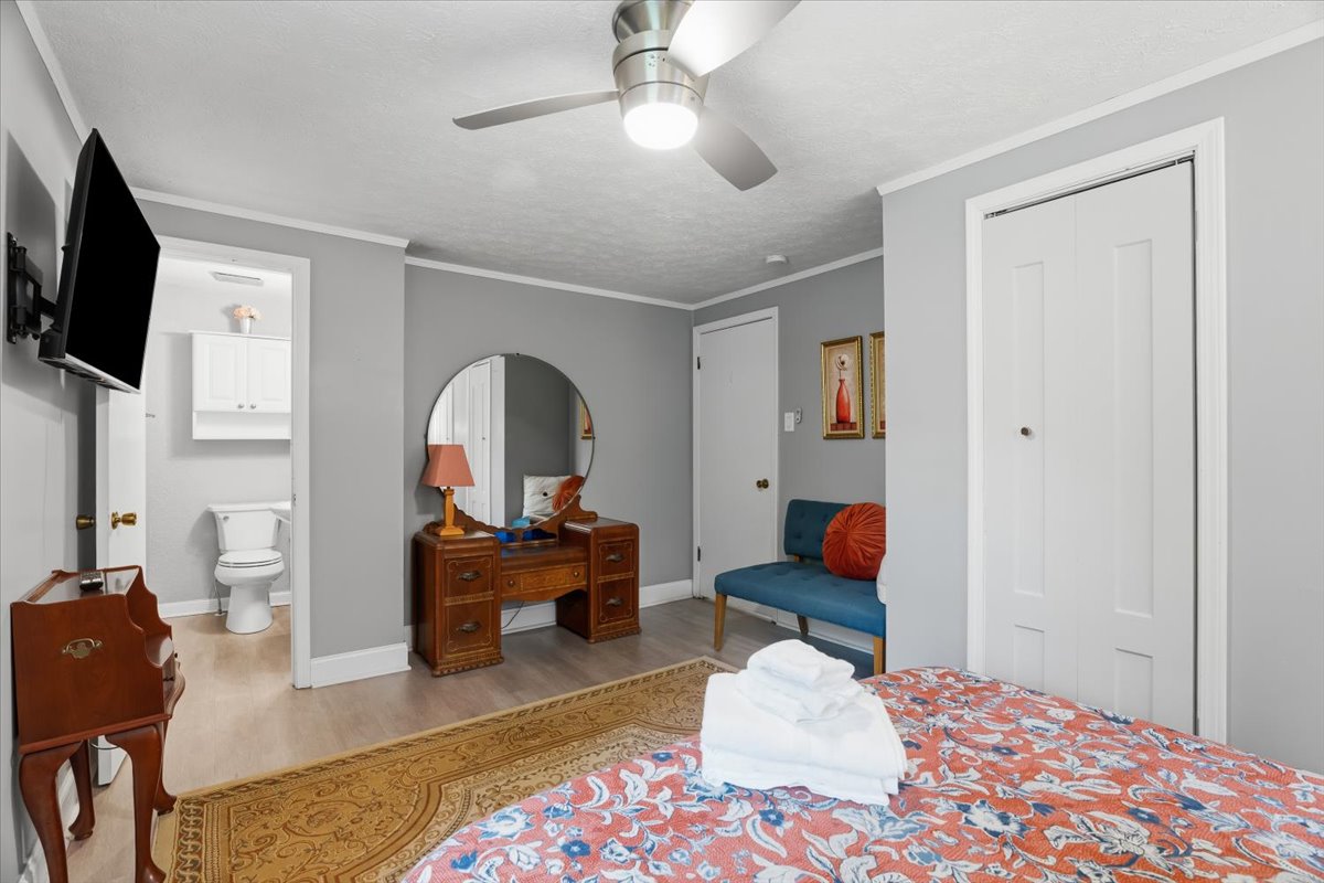 Mountain Song Manor — view 10